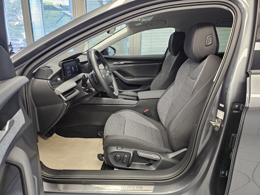 Skoda Superb Combi – Foto 28