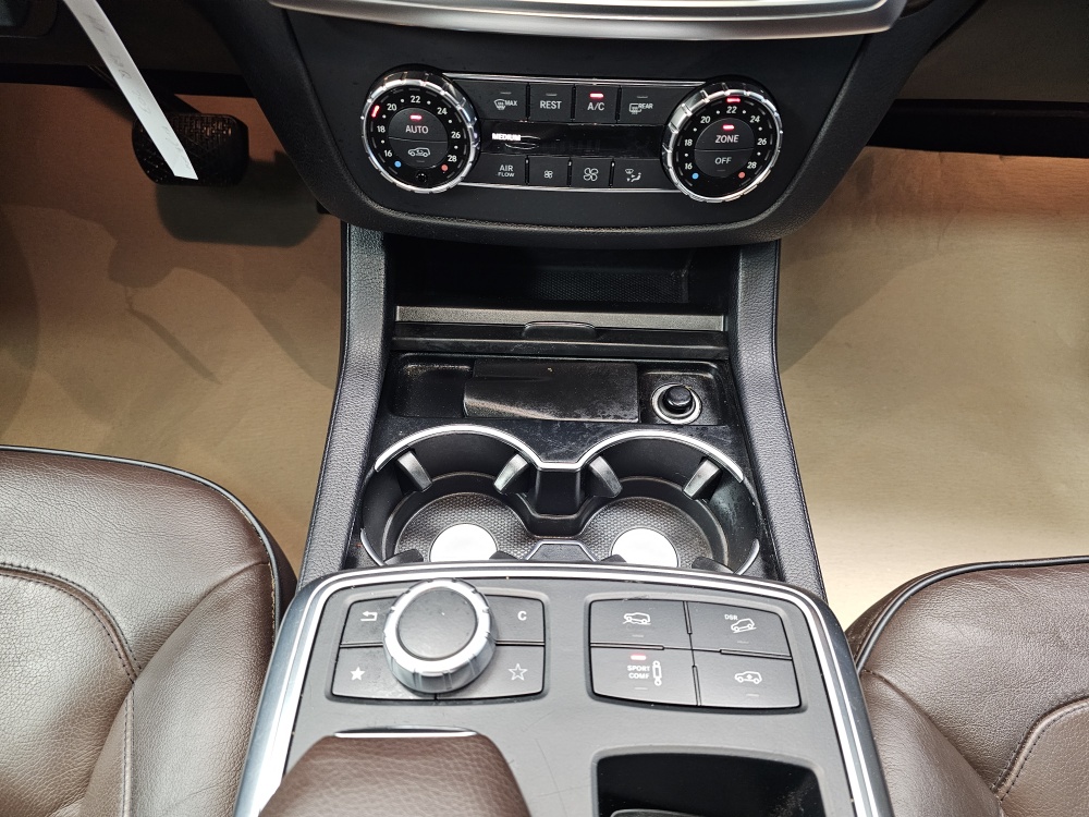 Mercedes-Benz ML 350 – Foto 11