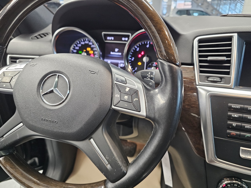 Mercedes-Benz ML 350 – Foto 19