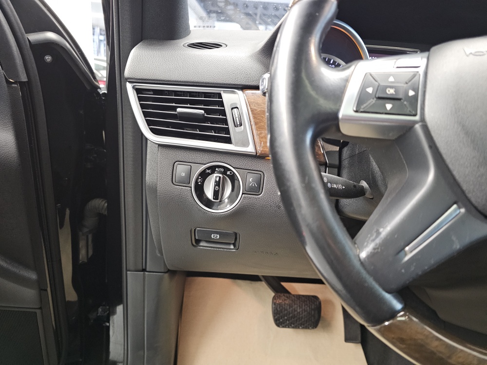 Mercedes-Benz ML 350 – Foto 21